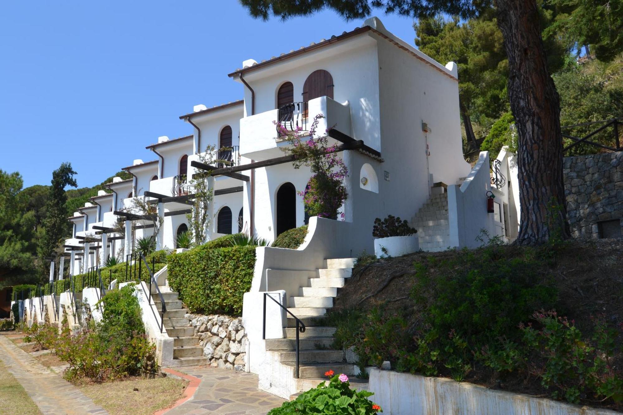 Hotel Cala Di Mola Порт-Аццурро Номер фото